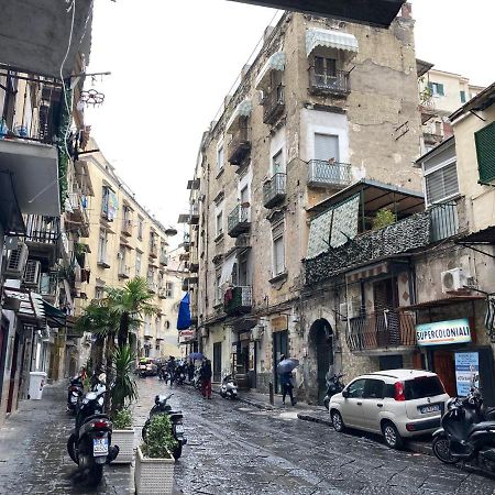 Marco'S Home: Accogliente Casa Nel Cuore Di Napoli Екстер'єр фото